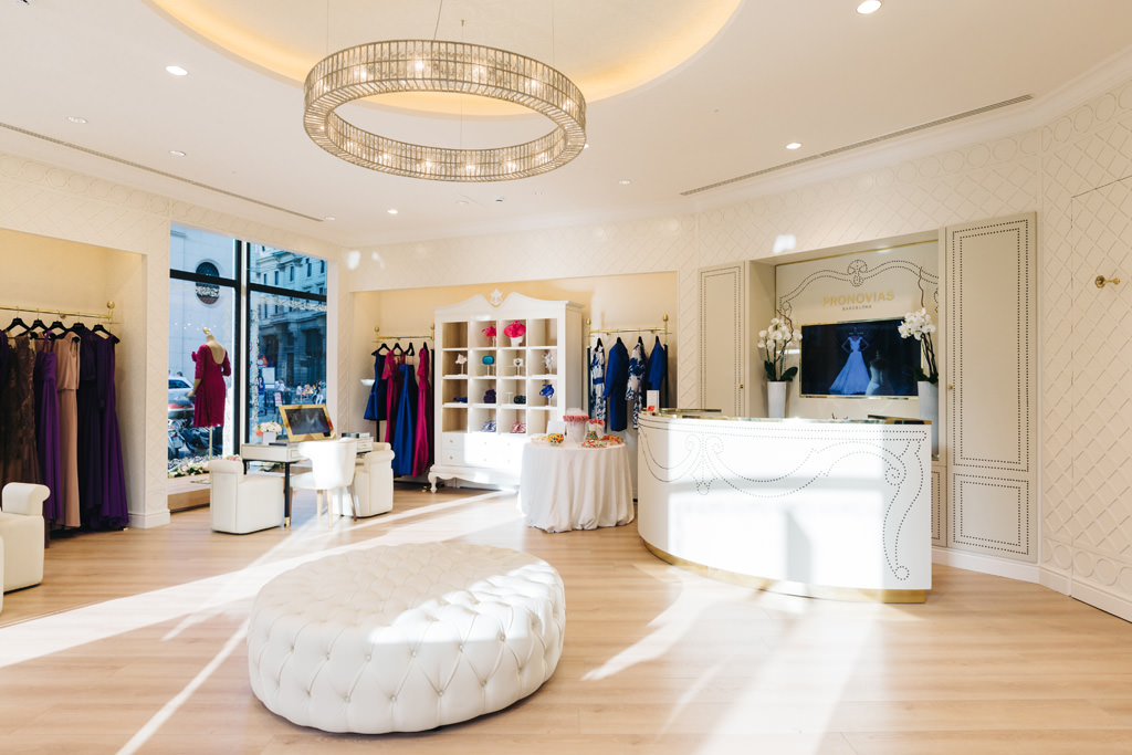 Pronovias La splendida location di Pronovias, il nuovo negozio di vestiti a Roma