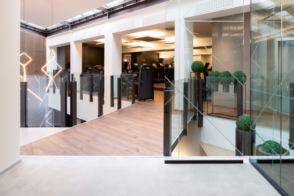 fotografo architettura milano virgin active