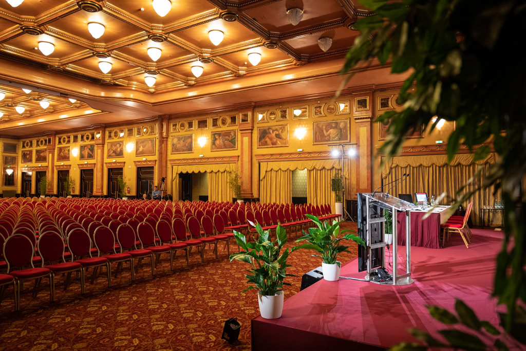 Fotografo Congresso Conferenza Milano EUGA Marriott Hotel Uno scorscio della sala dedicata alla conferenze dell'European Urogynaecology Association, uno scatto di Alessandro Della Savia fotografo di eventi