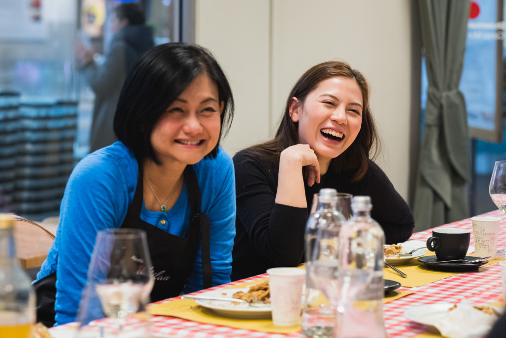 Fotografo Evento Aziendale Milano Eataly Boeucc Le dipendenti scherzano t
