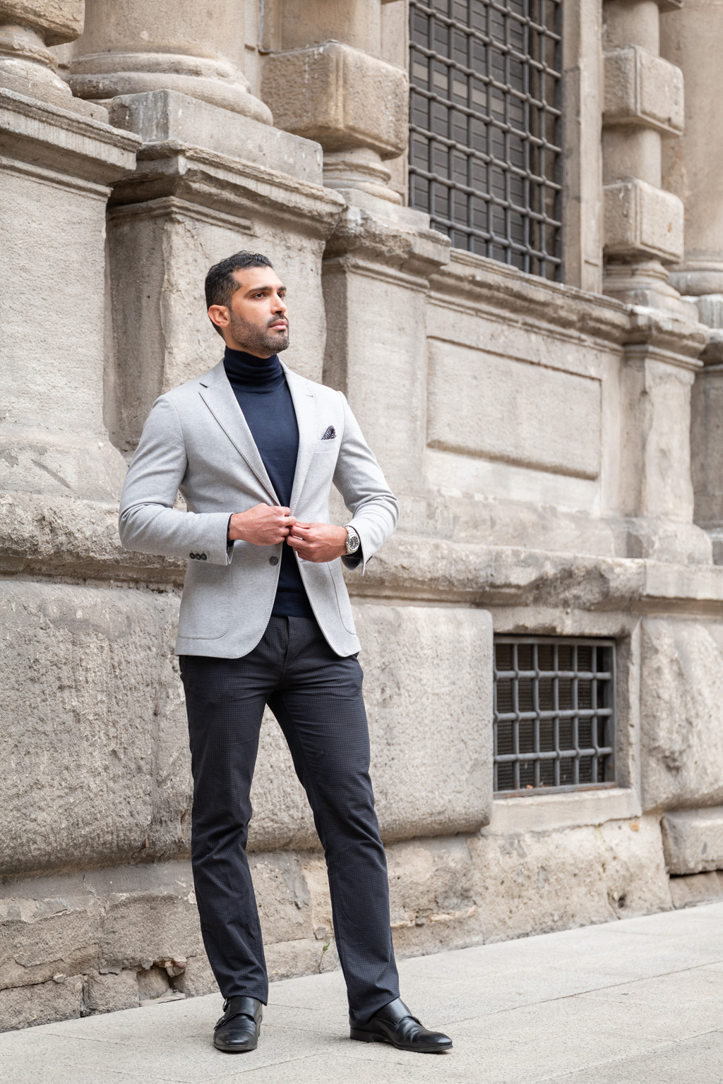 Fotografo-ritratto-esterna-Milano Un ritratto di un ragazzo elegante
