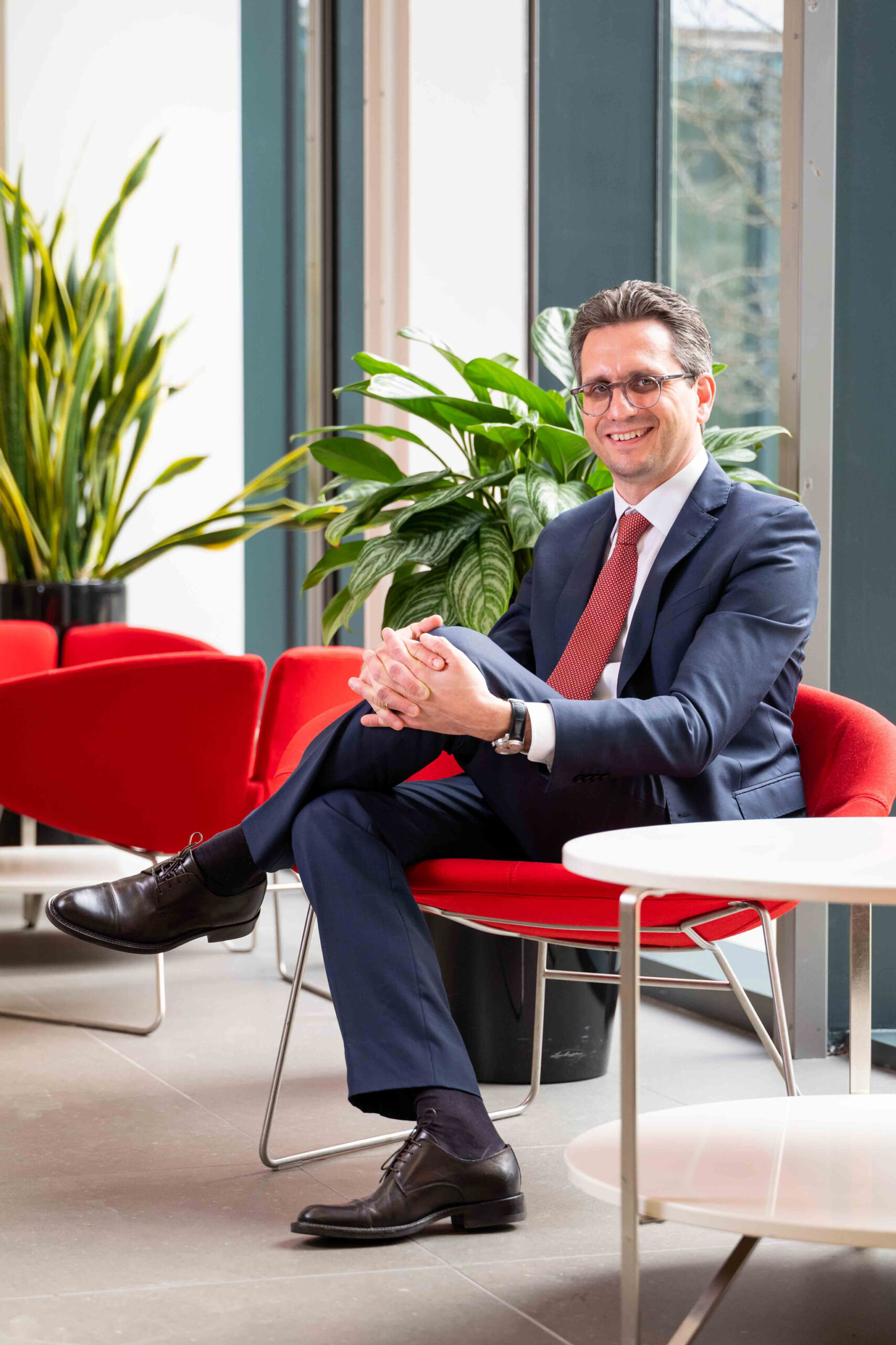 Foto Ritratto Ambientato Siemens CEO https://www.dsvisuals.mom/it/portfolio/ritratti/fotografo-ritratto-ambientato-alessandro-milano/