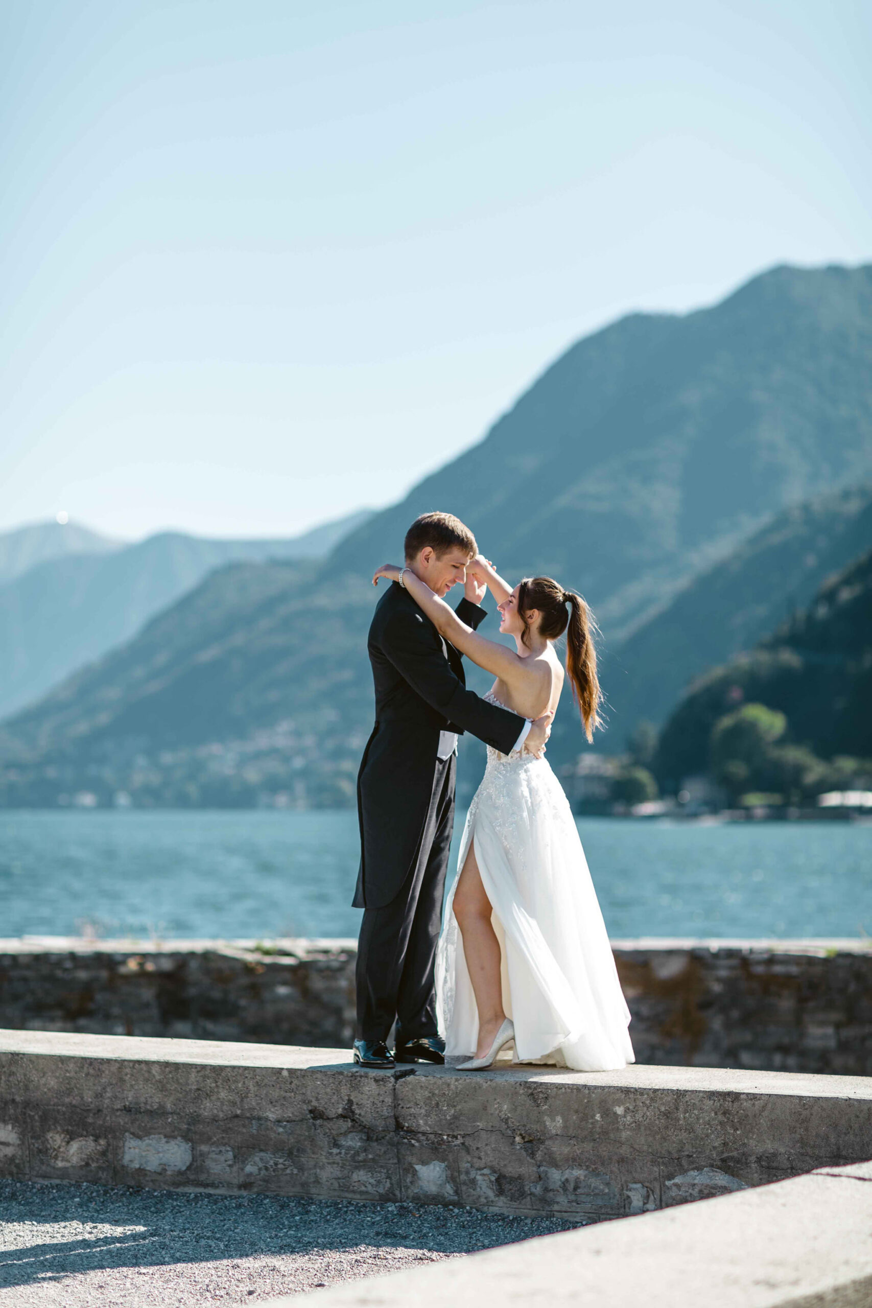 Fotografo Ritratto Pawel foto ritratto ambientato coppia lago di como