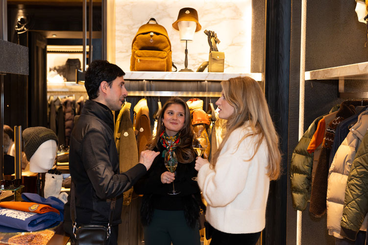 Private sale esclusiva Moncler evento business luxury