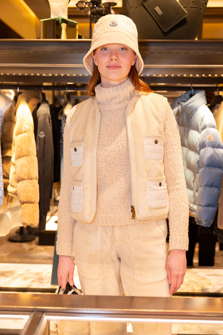 Private sale esclusiva Moncler evento business luxury
