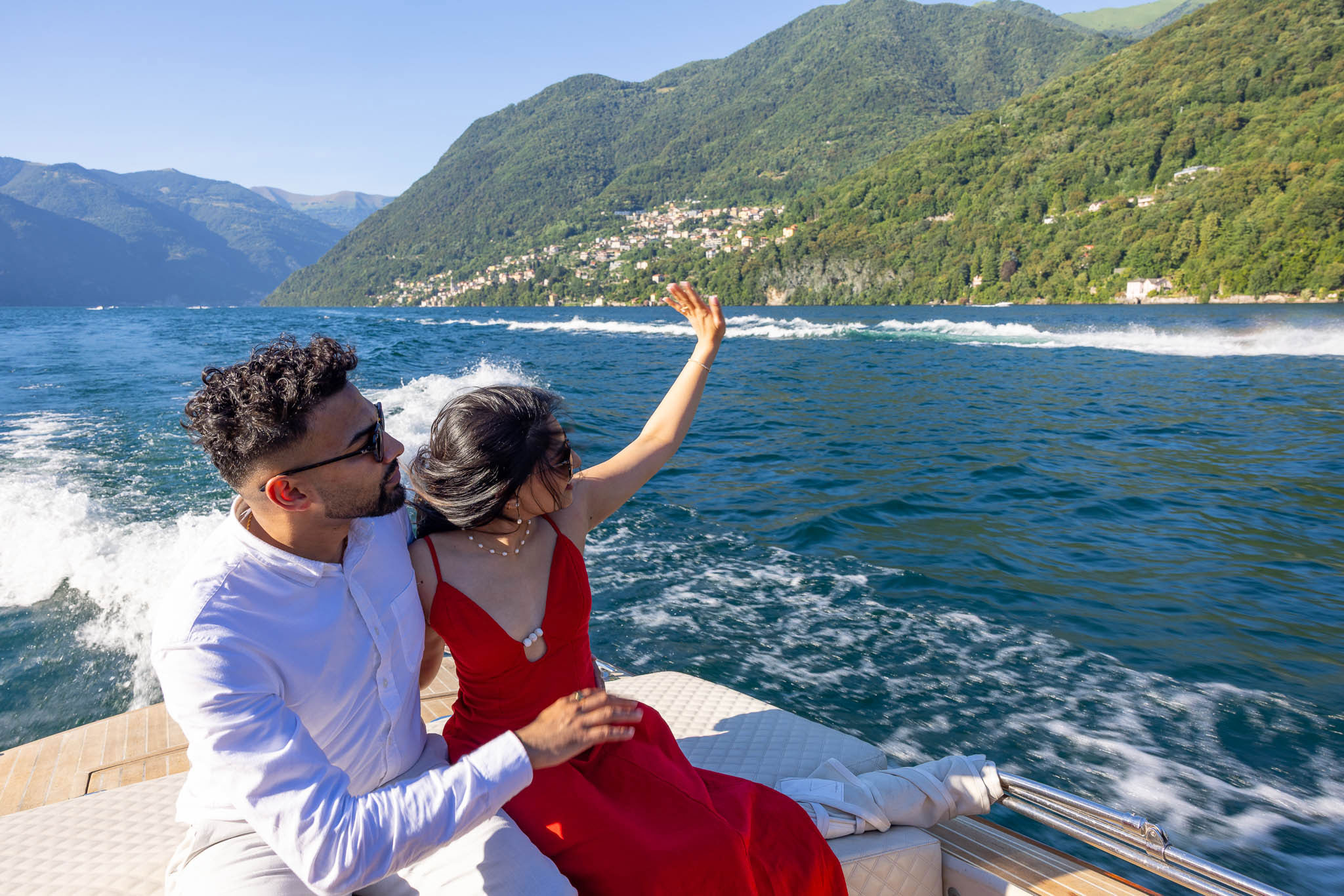 019-Photographer-wedding-proposal-lake-Como-luxury Wedding proposal Lake Como boat trip luxury exclusive elopement