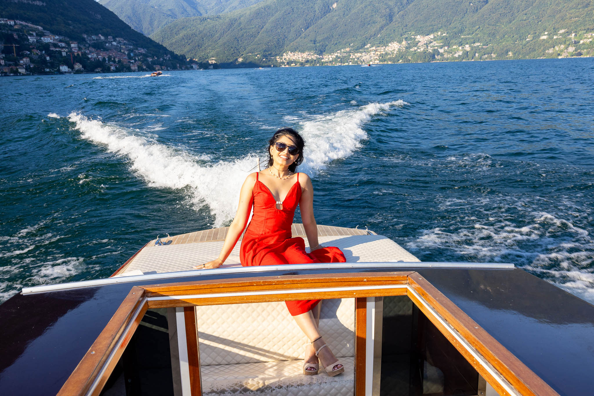 021-Photographer-wedding-proposal-lake-Como-luxury Wedding proposal Lake Como boat trip luxury exclusive elopement