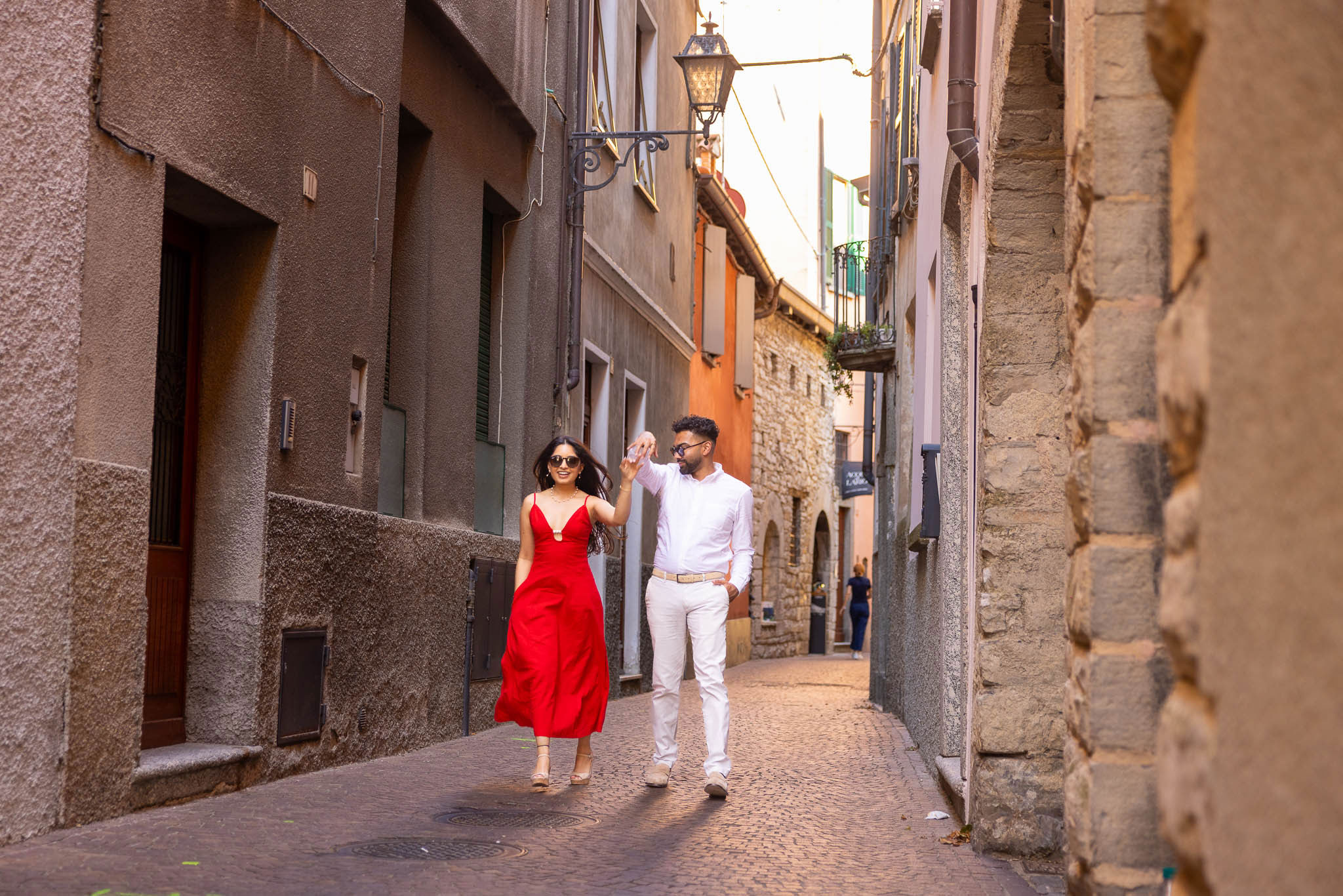 025-Photographer-wedding-proposal-lake-Como-luxury Wedding proposal Lake Como boat trip luxury exclusive elopement
